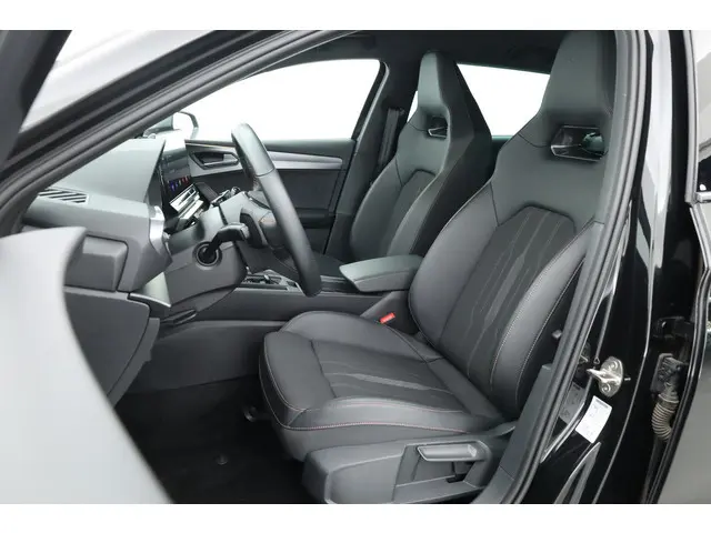CUPRA Leon Sportstourer 1.4 e-Hybrid 204pk | Navi | Adapt. Cruise | CarPlay | Keyless | Camera | Sto...