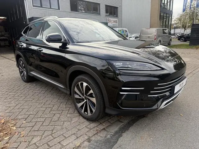BYD SEAL U