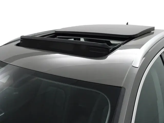 Audi Q3 35 TFSI S Line Aut- Panoramadak, CarPlay, Android Auto, Elek Trekhaak, Xenon led, Virtual Co...