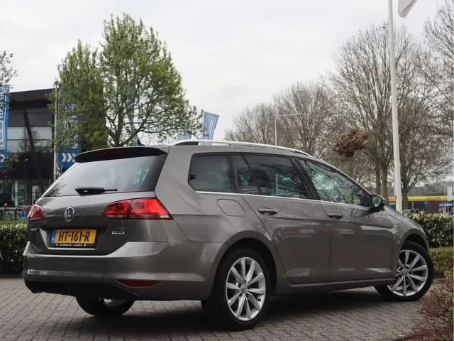 Volkswagen Golf Variant Highline 1.2 TSI Navi / Camera / PDC / Elekramen / Climate Handgeschakeld 6...