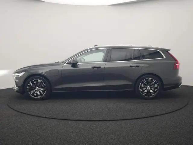 Volvo V60 T6 Recharge AWD Inscription PHEV 340pk Dealer O.H | Trekhaak Af Fabriek | Panodak | Adapti...