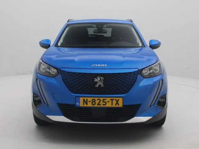 Peugeot e-2008 EV Allure Pack 50 kWh | Dealer onderhouden | Apple carplay | Camera |
