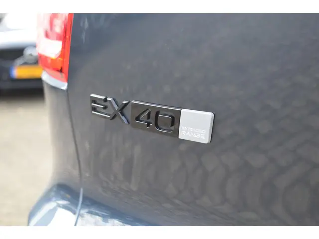 Volvo EX40