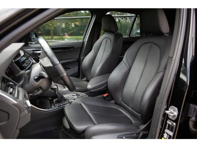 BMW X1 xDrive25e M-sport , Stuur/Stoelverwarming, Leder, Groot Scherm