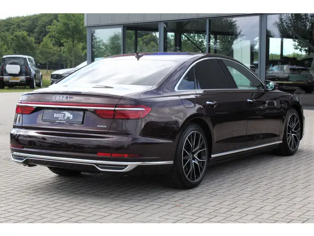 Audi A8 60 TFSIe 462pk quattro Pro Line Plus 20" LUCHTVERING B&O MASSAGE UNIEK!