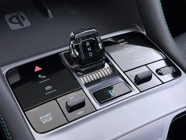 BYD SEAL U