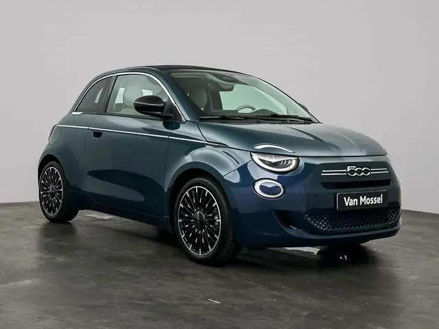 Fiat 500 Cabrio 1.0 Hybrid La Prima | Camera | Navigatie | Sensoren voor&achter | Stoel&Stuurverwarm...