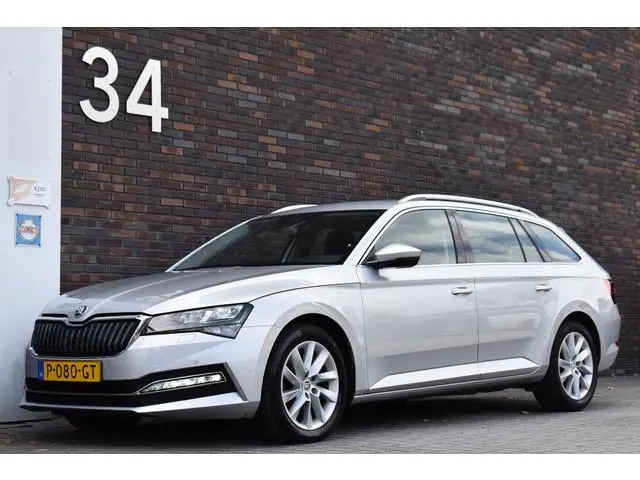 Skoda Superb Combi 1.4 TSI iV Business Edition Plus