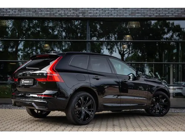Volvo XC60 2.0 T8 Plug-in hybrid AWD Plus Black Edition , Panoramadak, Trekhaak, Nappaleer, Harman&K...