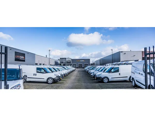 Volkswagen Crafter 30 2.0 TDI L3H3 Highline Automaat Airco App-connect Adaptive Cruise Control Camer...