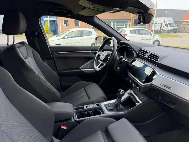 Audi Q3 Sportback 35 TFSI S Edition Apple carplay