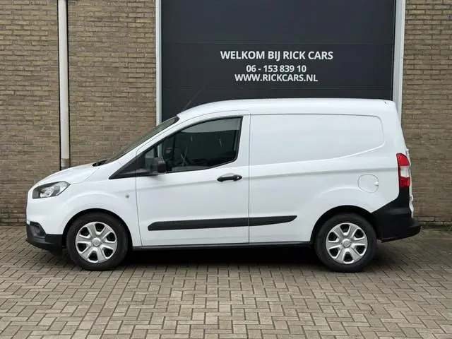 Ford Transit Courier