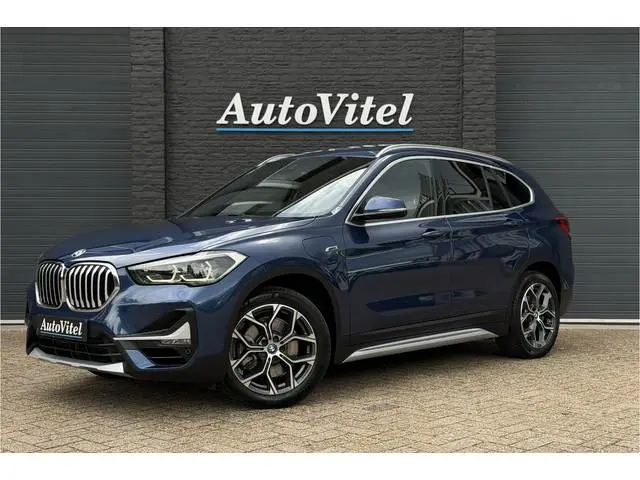 BMW X1 xDrive25e | Panodak | Sportleder | Head-Up | Trekhaak | Camera | Full Option