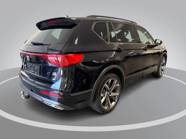 SEAT Tarraco 1.4 TSI e-Hybrid PHEV 245pk DSG FR Business · 360 Camera · Inklap. Trekhaak · Keyless ·...
