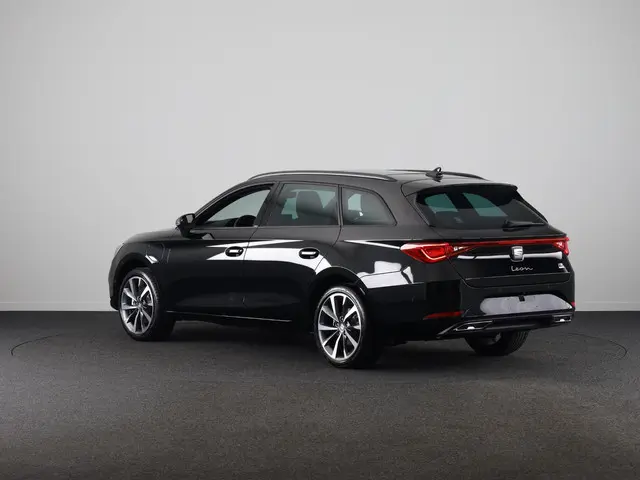 Seat Leon Sportstourer FR Business PHEV 1.5 TSI 204 pk 6 versn. DSG |  Safe & Driving Pack | Panoram...