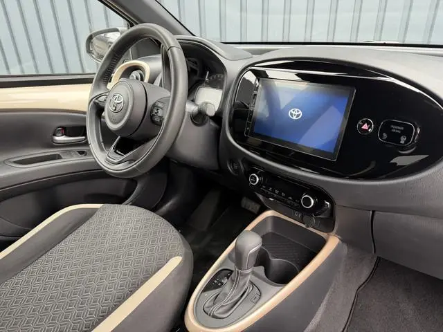 Toyota Aygo X 1.0 VVT-i S-CVT Premium | PDC V+A | Clima | 6.200km | Rijklaar!!!
