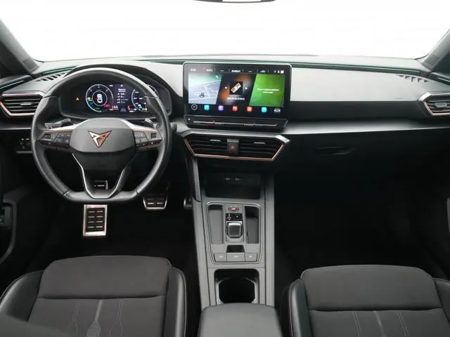 Cupra Leon Sportstourer 1.4 PHEV e-Hybrid Bns | Navigatie | Stuurverwarming | LED | Camera |