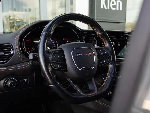 Dodge Durango R/T 5.7L V8 Dodge Durango R/T 5.7L HEMI V8 | VAN | 360 PK | Adaptive cruise control