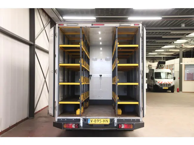 Renault Master 170PK AUTOMAAT PAARDENWAGEN LOWLINER VERKOOPWAGEN FOODTRUCK