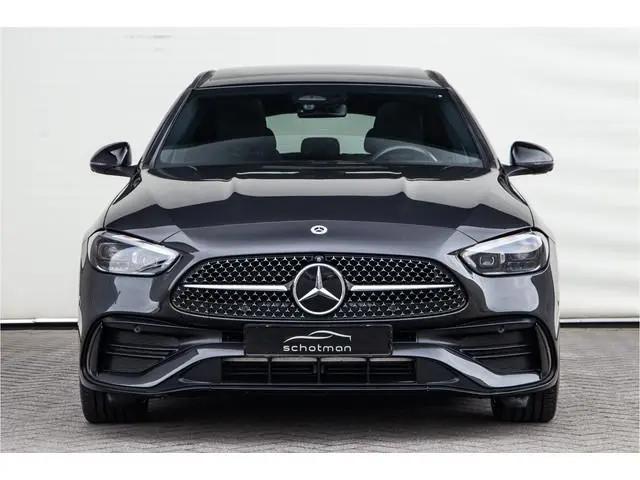 Mercedes-Benz C-klasse Estate 300 e AMG Premium, Pano, Distronic, Trekhaak, Nightpakket 2023