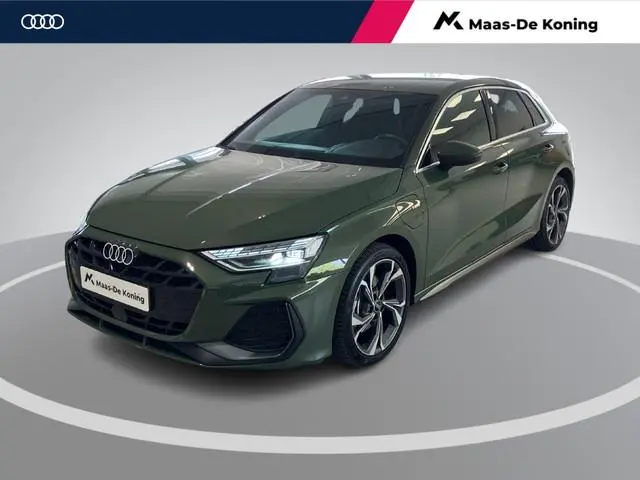 Audi A3 Sportback 40 TFSIe 150kW/204PK S Line · Apple/Android Car Play · Leder/Stof · Camera + Parke...
