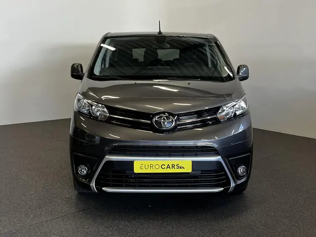 Toyota pro-ace
