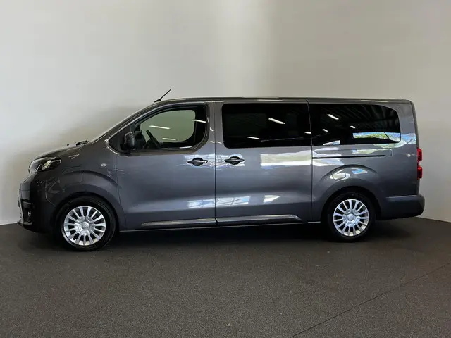 Toyota pro-ace