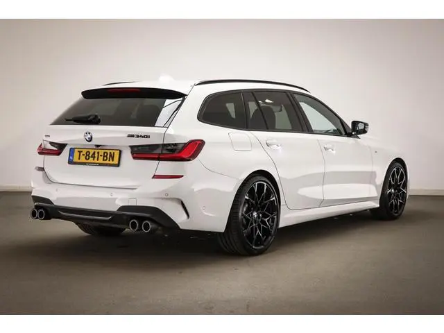 BMW 3-serie Touring M340i xDrive High Executive | COPILOT / COMFORT ACCES- PACK | LASER LED | PANORA...