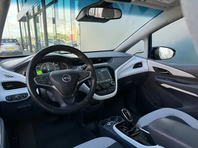Opel Ampera-E
