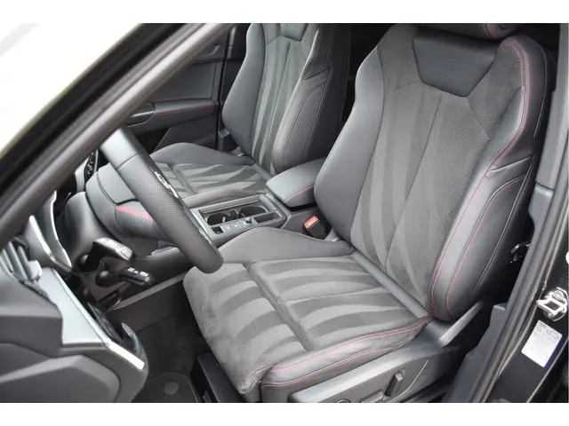 Audi Q3 45 TFSI e S-Line 245 Pk SOH 94% Rood Stiksel Leder Matrix Navi Keyless Sonos Camera ACC 20 I...