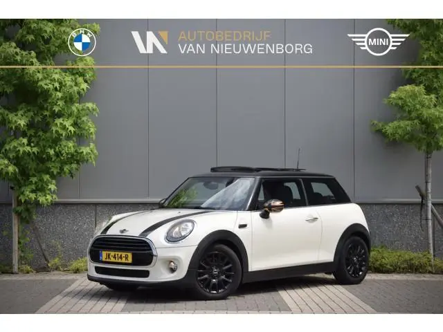 MINI 3-Deurs 1.5 Cooper Pepper Business | Panoramadak | Navi | Climate & Cruise Control | Origin. NL...