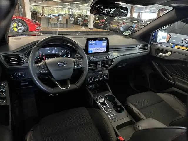 Ford Focus Wagon 1.5 EcoBoost ST Line Business