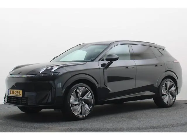 Lynk & Co 08