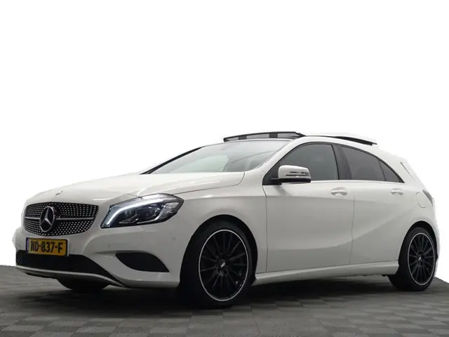 Mercedes-Benz A-klasse 180 d AMG Night Edition Aut- Panoramadak, Xenon Led, Sfeerverlichting, Dynami...