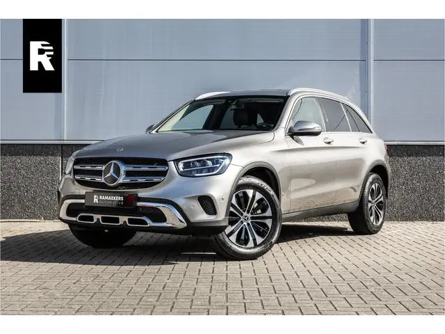 Mercedes-Benz GLC-klasse 300e 4MATIC Camera / Leder / Led / Chroom