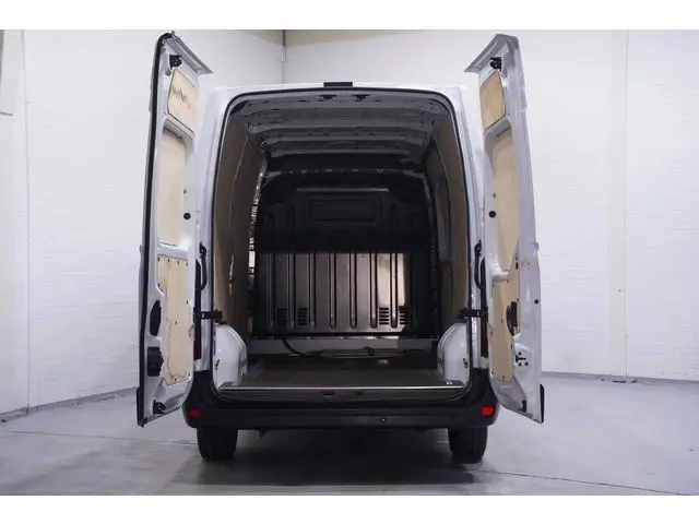Nissan Interstar