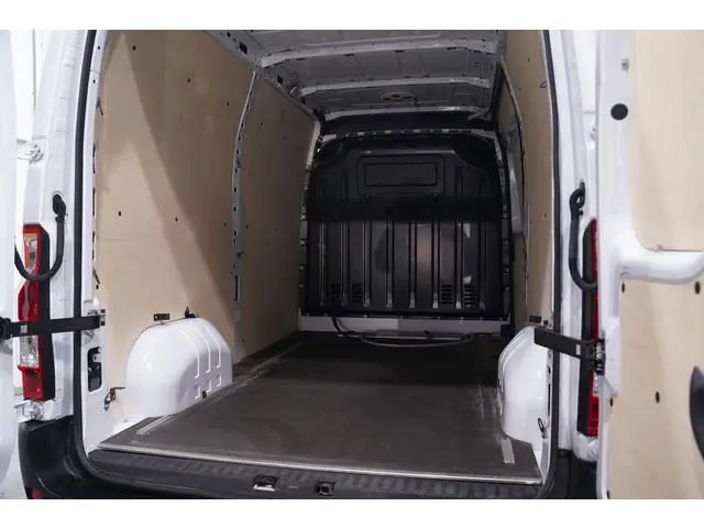 Nissan Interstar