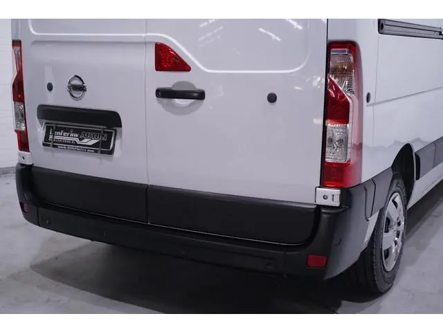 Nissan Interstar