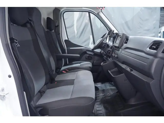 Nissan Interstar