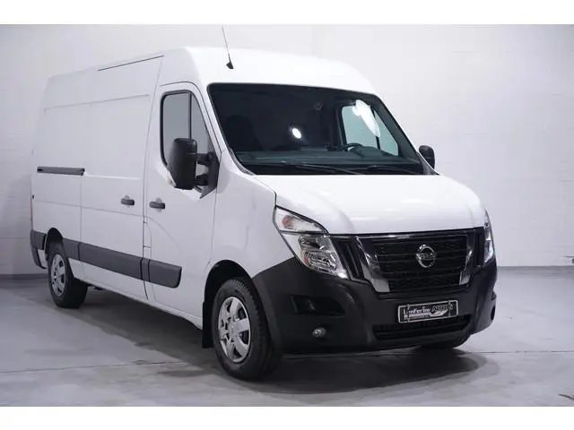 Nissan Interstar