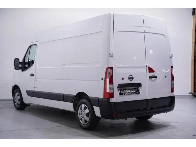 Nissan Interstar 2.3 dCi 135 pk L2H2 Acenta Navi, Camera, Airco Cruise Control, Laadruimte Pakket, 3...