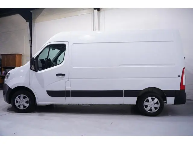 Nissan Interstar