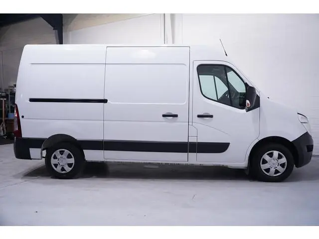 Nissan Interstar