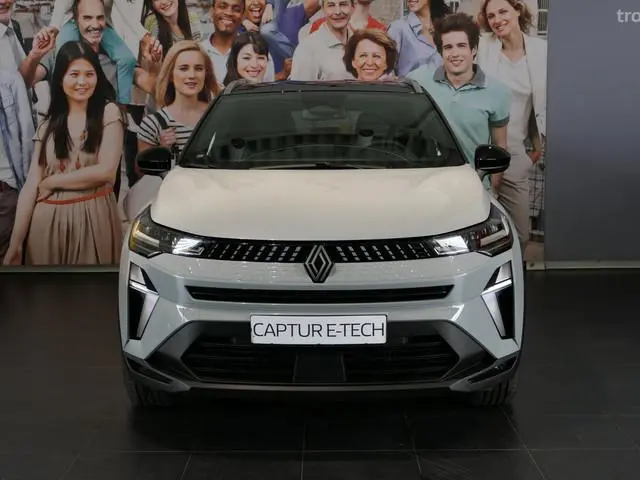Renault Captur 1.8 E-Tech full hybrid 160 techno - Stoel en stuurverw - Adaptive cruise - Apple carp...