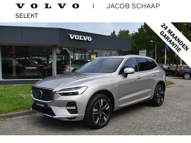 Volvo XC60 T6 AWD 350PK Automaat Plug-in Hybrid Plus Bright | H&K | 360 Camera | Panodak | Stoelverw...