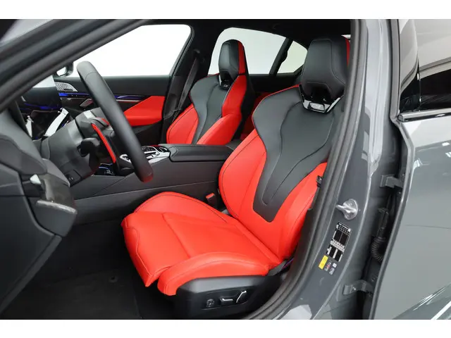 BMW 5-serie M5 727pk | Keramisch | Grigio Telesto | Carbon | M Driver's pack | B&W