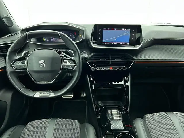 Peugeot 2008 1.2 PureTech 130pk Automaat GT Line Airco Navi Carplay PDC VA+ Camera Adaptive Cruise c...