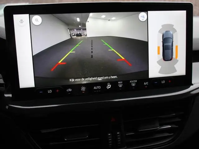 Ford Focus 1.0 125 PK Hybrid ST Line Groot Scherm! Navigatie Climate Control Led Dab Camera Parkeer...