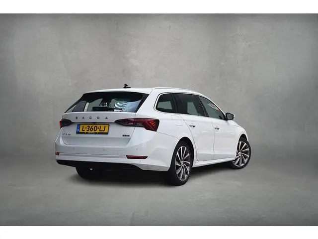 Skoda Octavia Combi 1.0 e-TSI Business Edition Plus | Stoelverw. | Apple Carplay | ACC | 18" LM Velg...