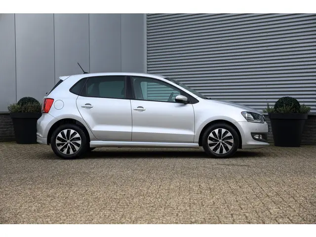 Volkswagen Polo Tsi 95pk Connected Series 5drs NAP|Navi|PDC V+A|Cruise